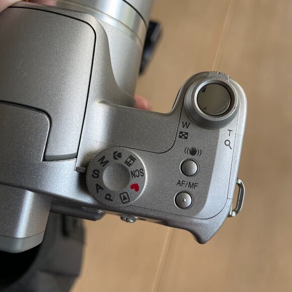 Panasonic Lumix DMC-FZ7S 6MP Digital Camera ,12x Optical Image Stabilized Zoom - Picture 11 of 11